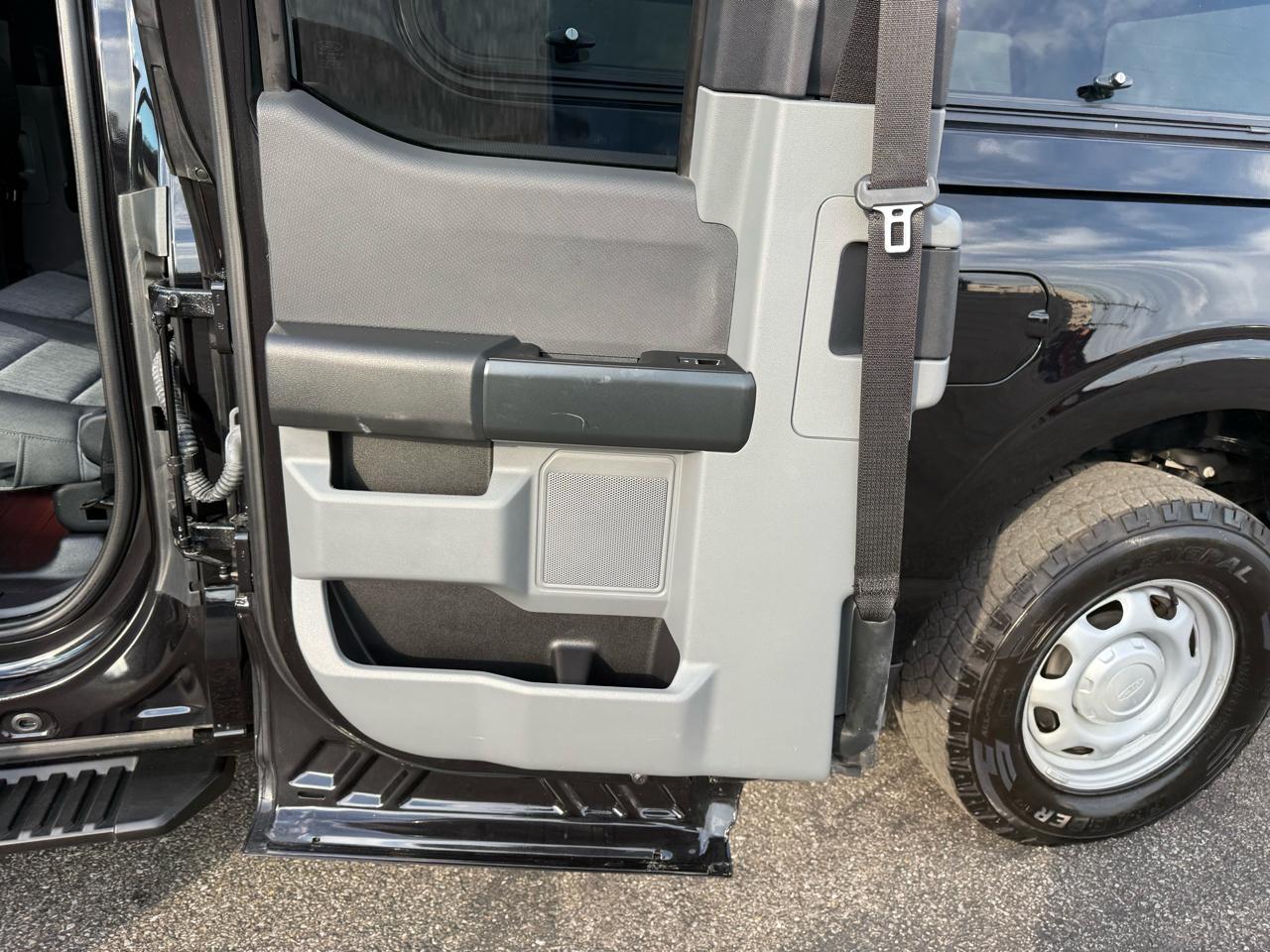 Ford F-150 XLT 2WD SuperCab 8' Box 2023