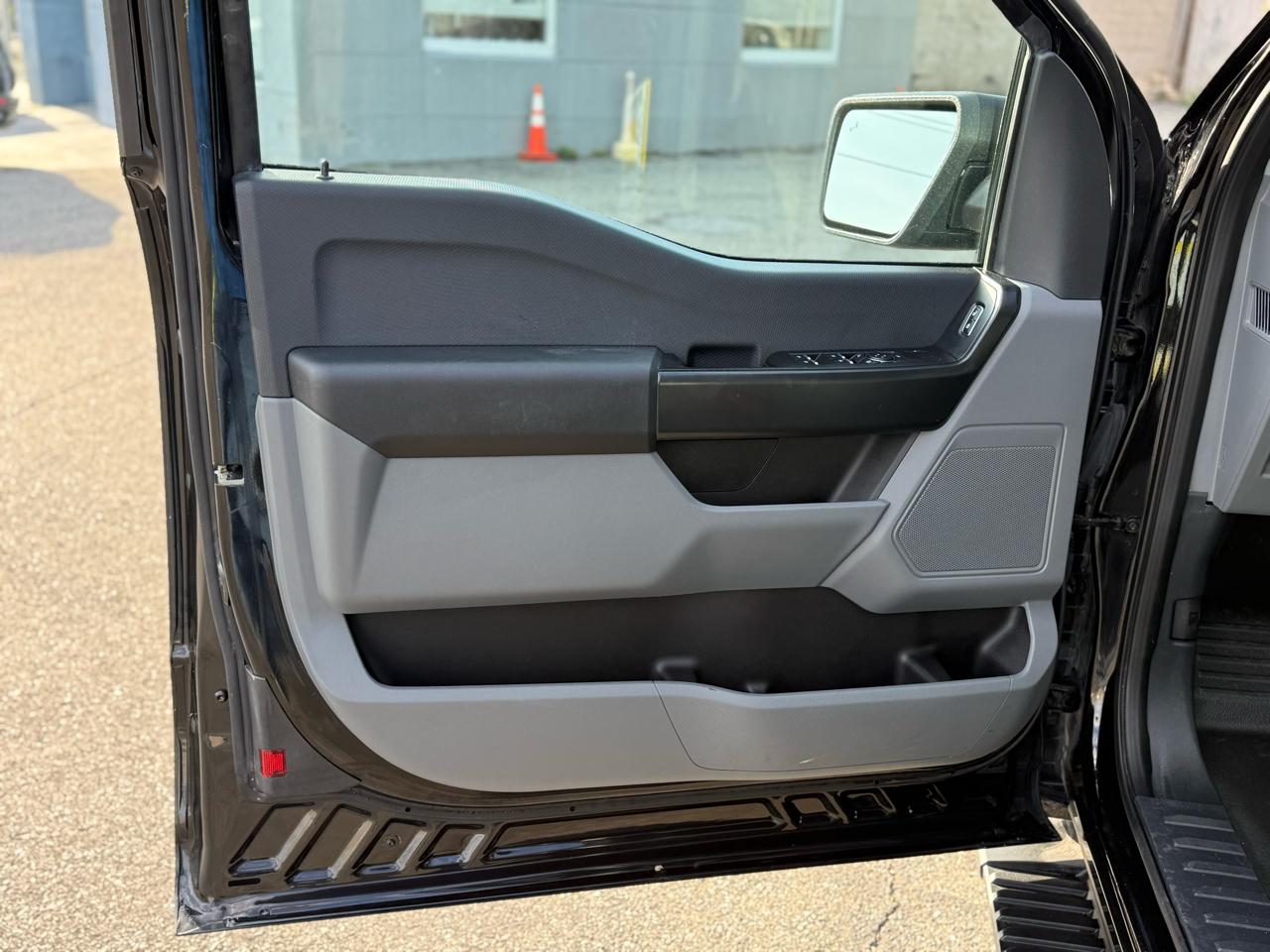 Ford F-150 XLT 2WD SuperCab 8' Box 2023