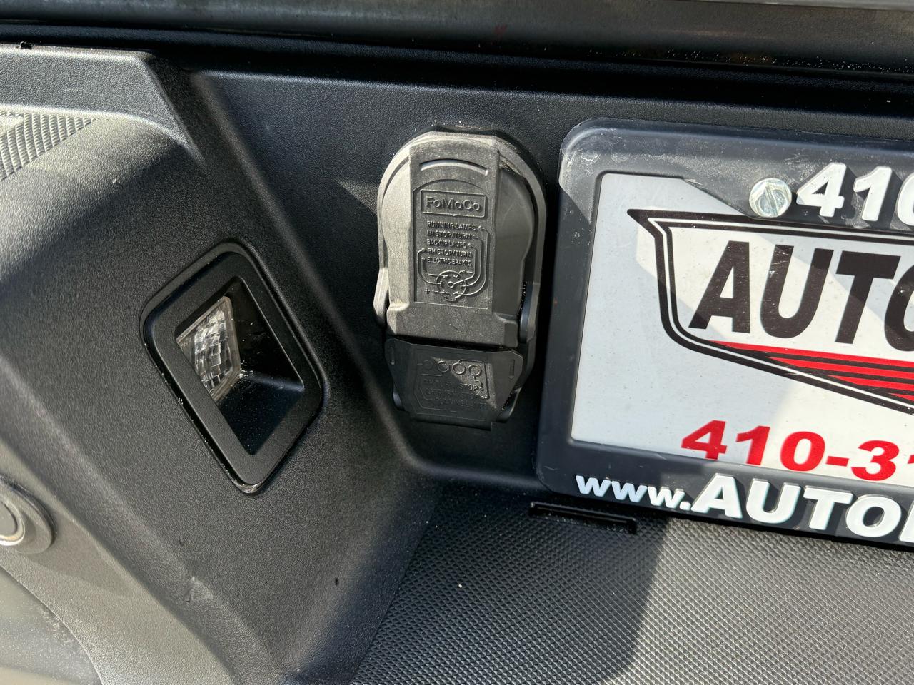 Ford F-150 XLT 4WD SuperCab 8' Box 2023