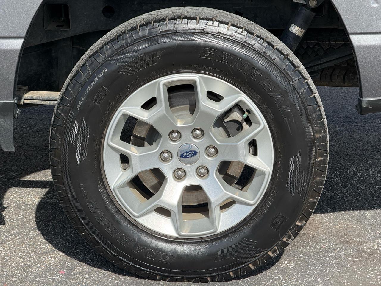 Ford F-150 XLT 4WD SuperCab 8' Box 2023