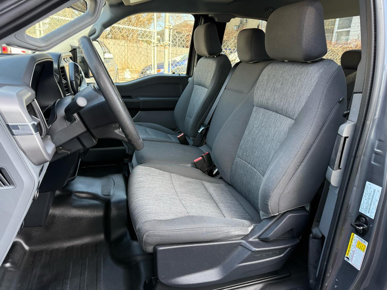 Ford F-150 XLT 4WD SuperCab 8' Box 2023