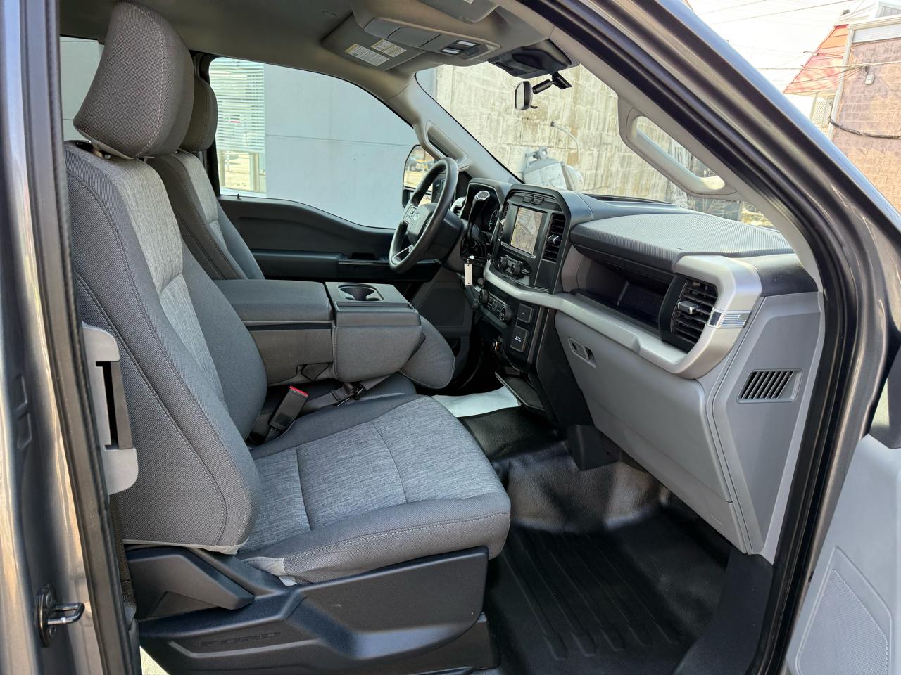 Ford F-150 XLT 4WD SuperCab 8' Box 2023