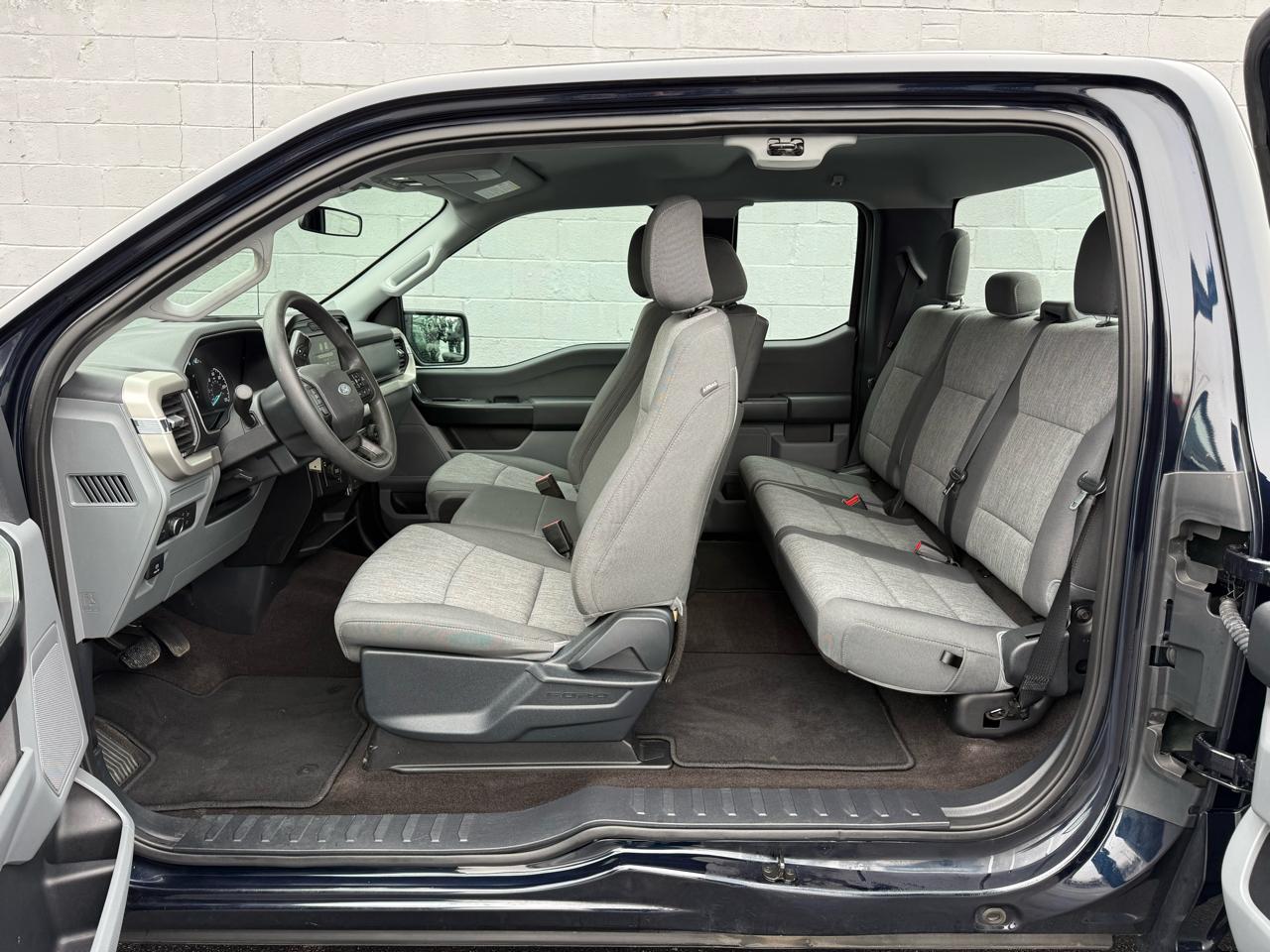 Ford F-150 XL 4WD SuperCab 8' Box 2021