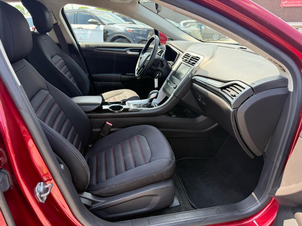 Ford Fusion 4dr Sdn SE FWD 2013