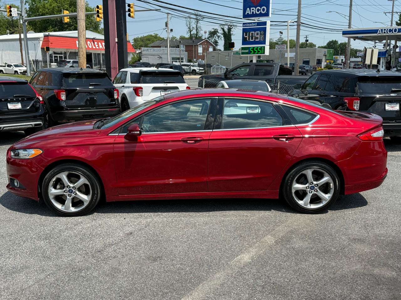 Ford Fusion 4dr Sdn SE FWD 2013