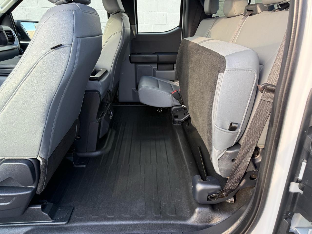 Ford F-150 XLT 4WD SuperCab 8' Box 2023