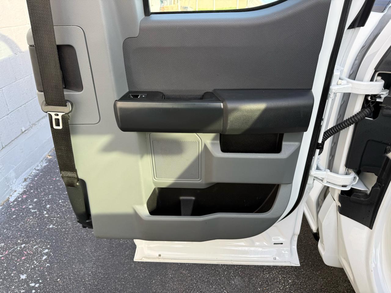 Ford F-150 XLT 4WD SuperCab 8' Box 2023