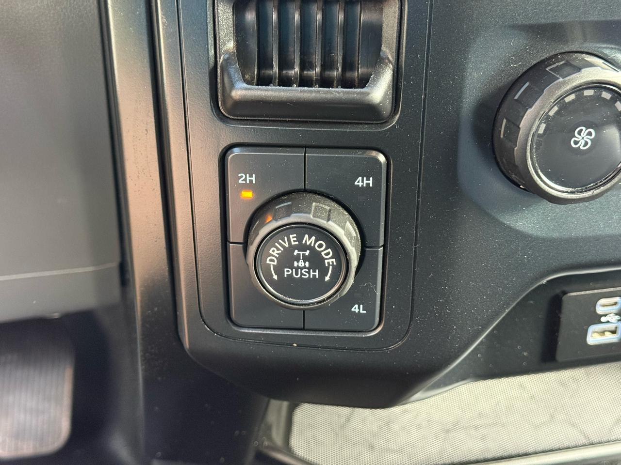 Ford F-150 XLT 4WD SuperCab 8' Box 2023