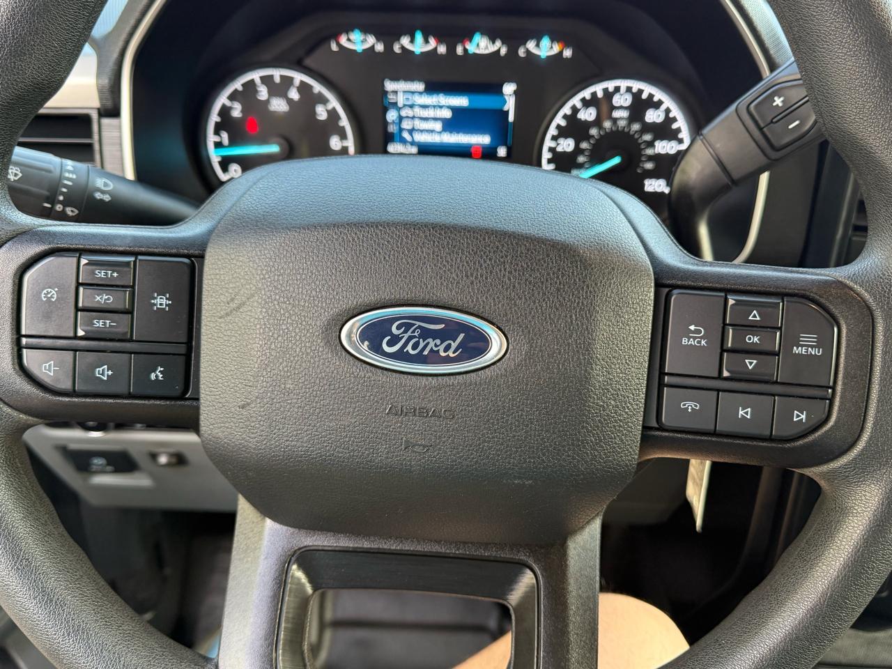 Ford F-150 XLT 4WD SuperCab 8' Box 2023