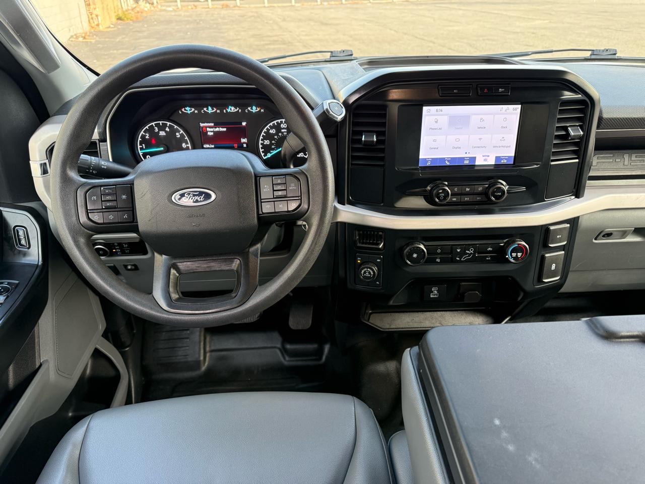 Ford F-150 XLT 4WD SuperCab 8' Box 2023