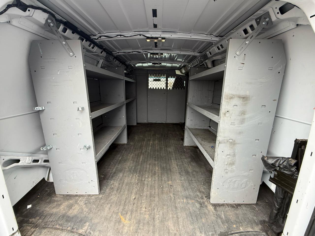 Chevrolet Express Cargo Van RWD 2500 135" 2021