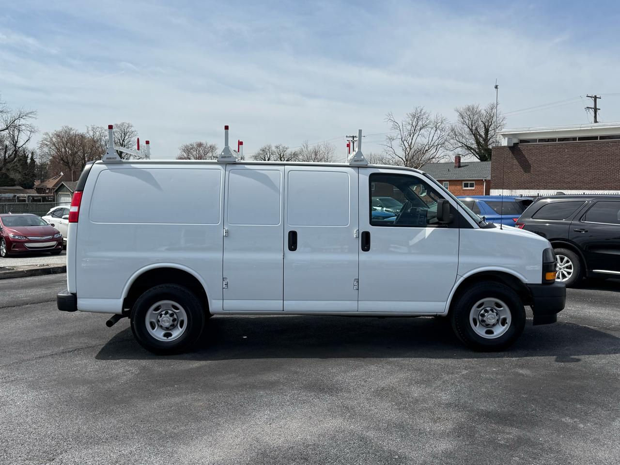Chevrolet Express Cargo Van RWD 2500 135" 2021