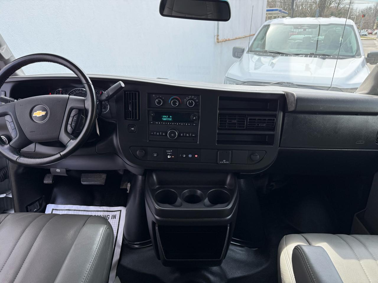 Chevrolet Express Cargo Van RWD 2500 135" 2021