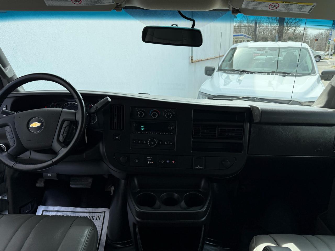 Chevrolet Express Cargo Van RWD 2500 135" 2021