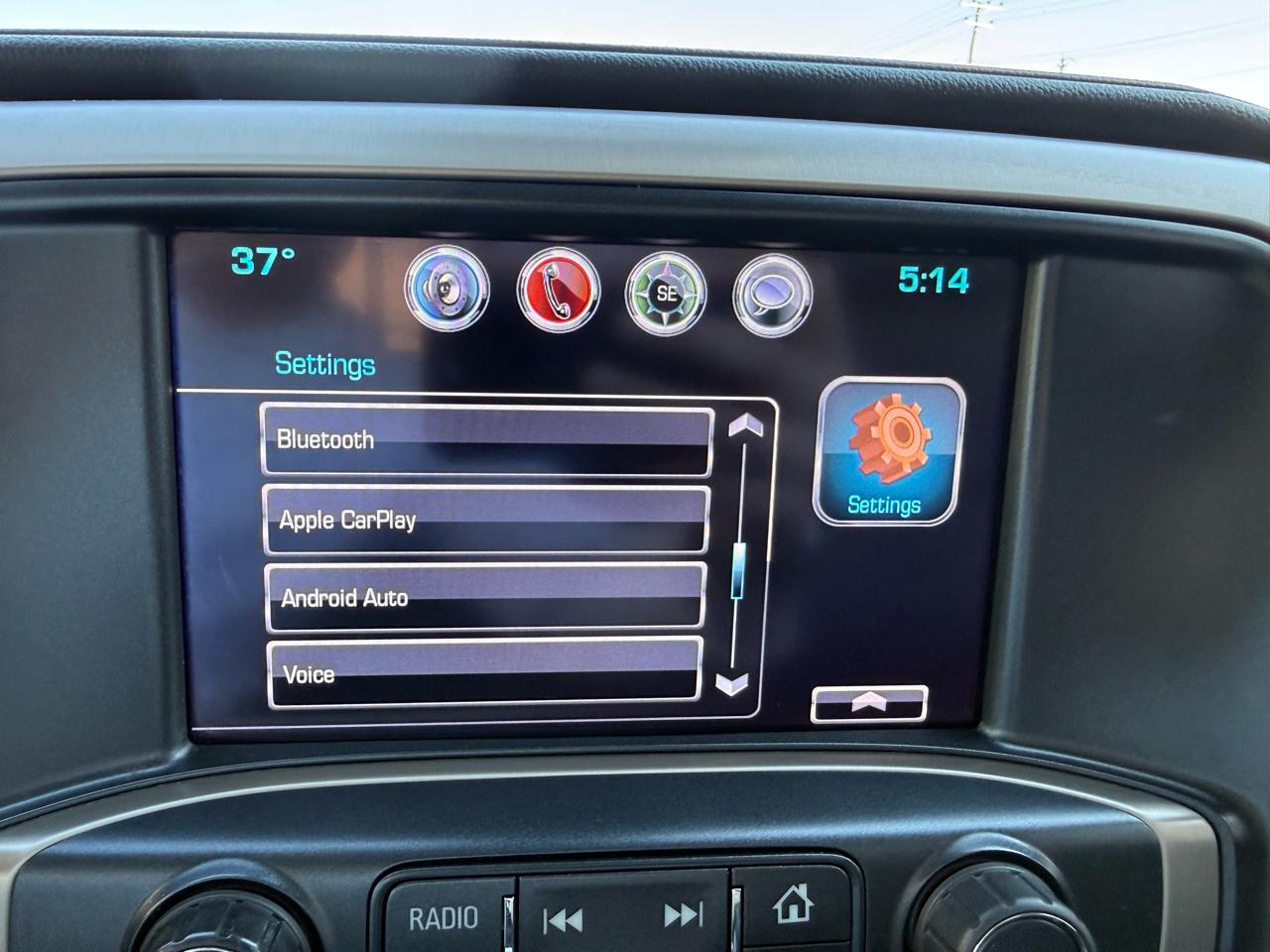 GMC Sierra 1500 4WD Crew Cab 143.5" Denali 2017