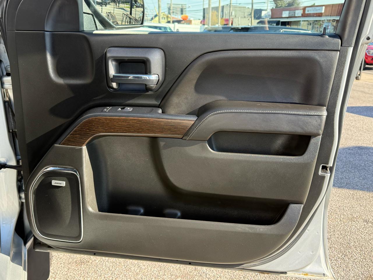 GMC Sierra 1500 4WD Crew Cab 143.5" Denali 2017