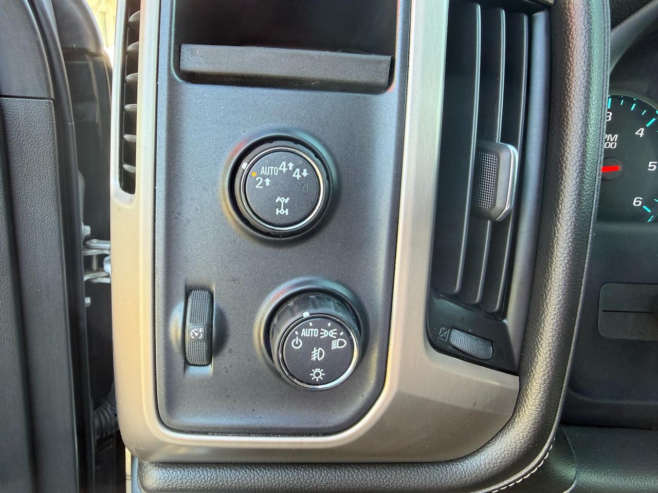 GMC Sierra 1500 4WD Crew Cab 143.5" Denali 2017