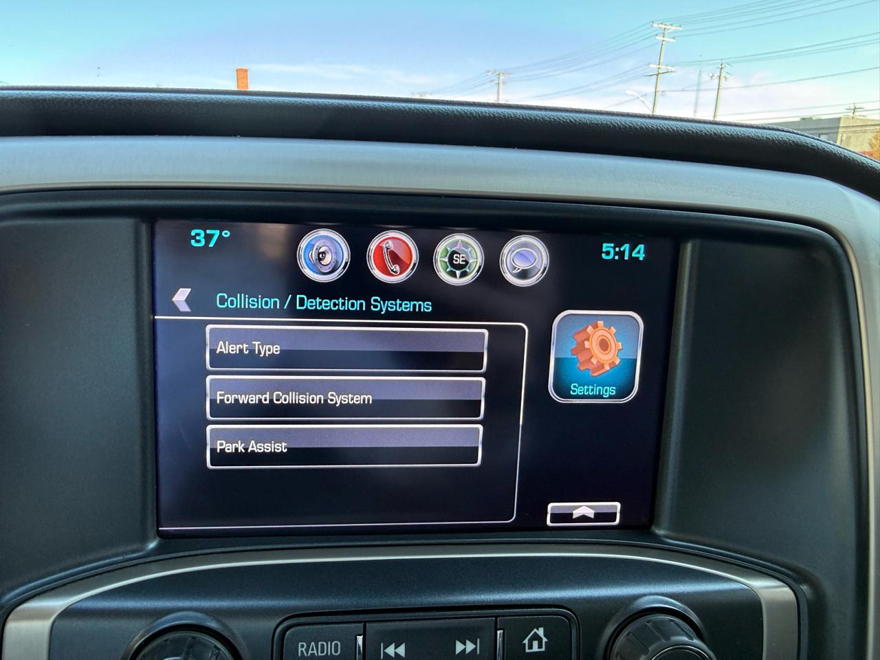 GMC Sierra 1500 4WD Crew Cab 143.5" Denali 2017