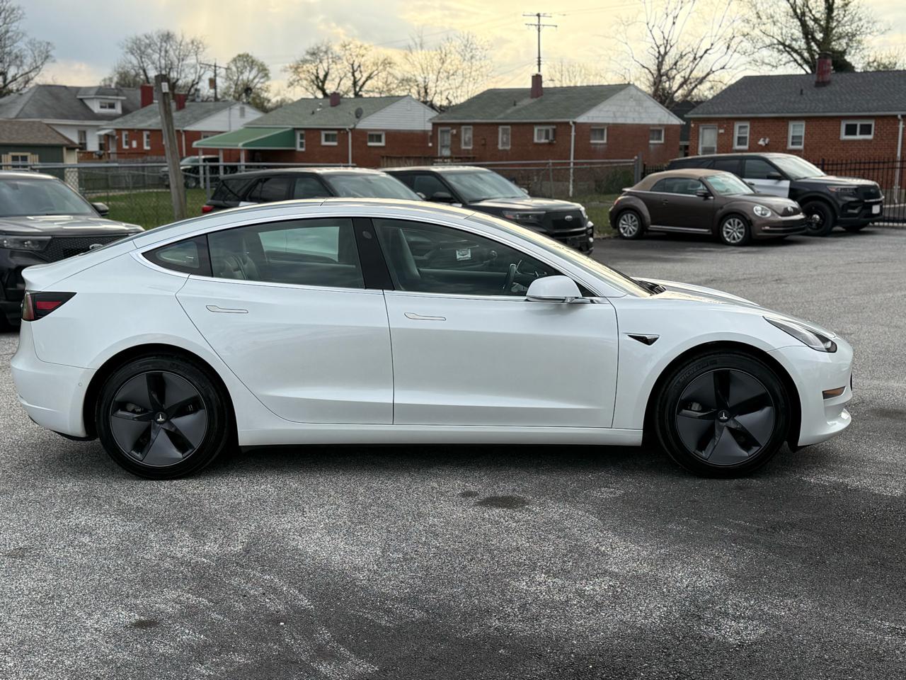 Tesla Model 3 Mid Range RWD *Ltd Avail* 2019