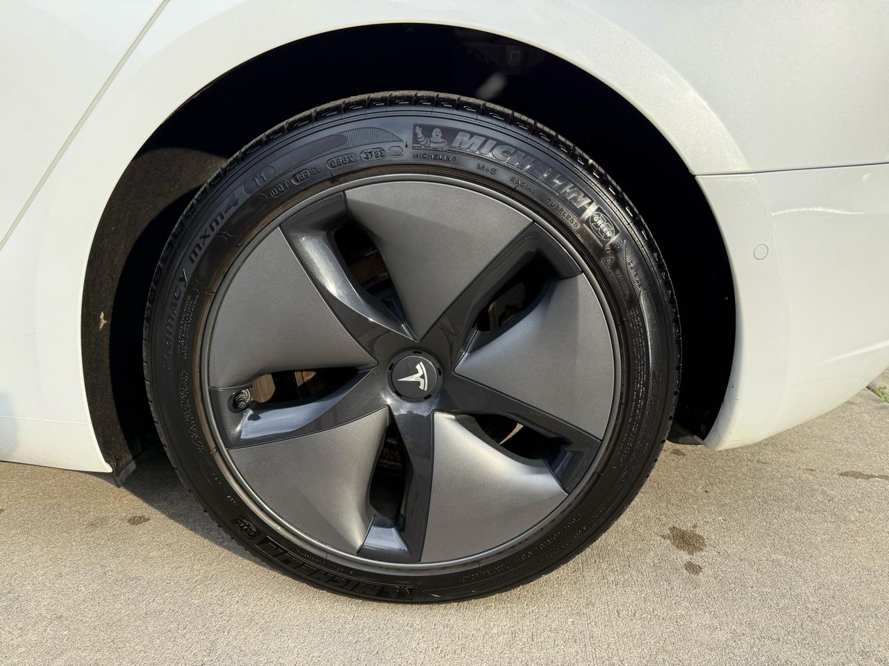 Tesla Model 3 Mid Range RWD *Ltd Avail* 2019