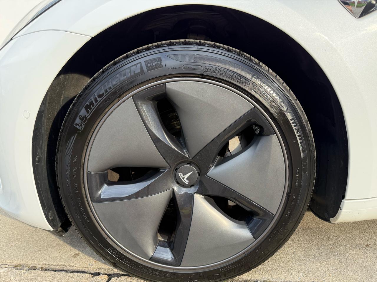 Tesla Model 3 Mid Range RWD *Ltd Avail* 2019