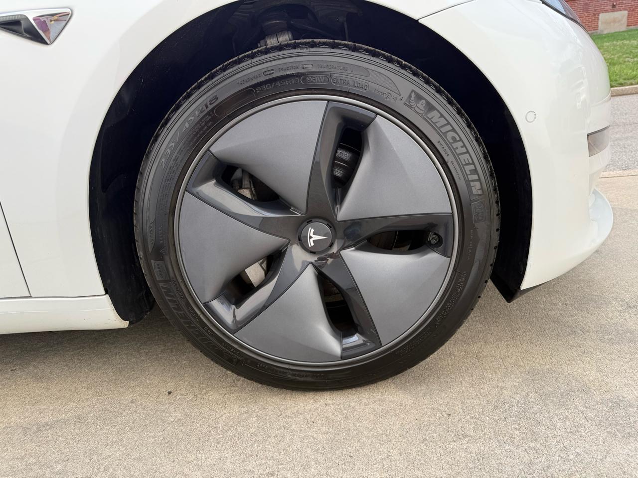 Tesla Model 3 Mid Range RWD *Ltd Avail* 2019