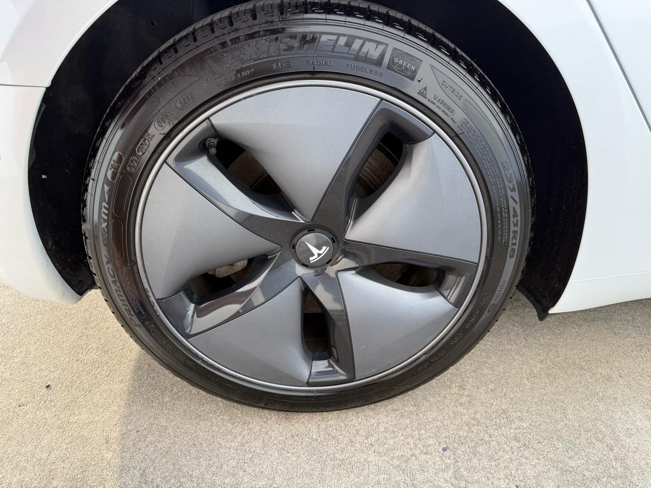 Tesla Model 3 Mid Range RWD *Ltd Avail* 2019