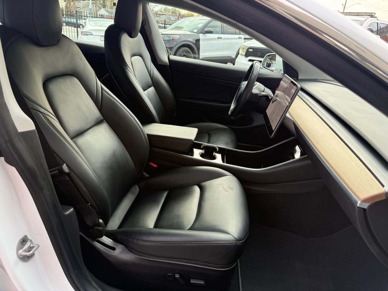 Tesla Model 3 Mid Range RWD *Ltd Avail* 2019