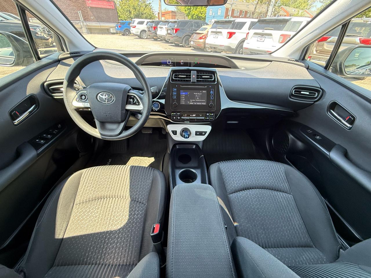 Toyota Prius 5dr HB Two (Natl) 2016