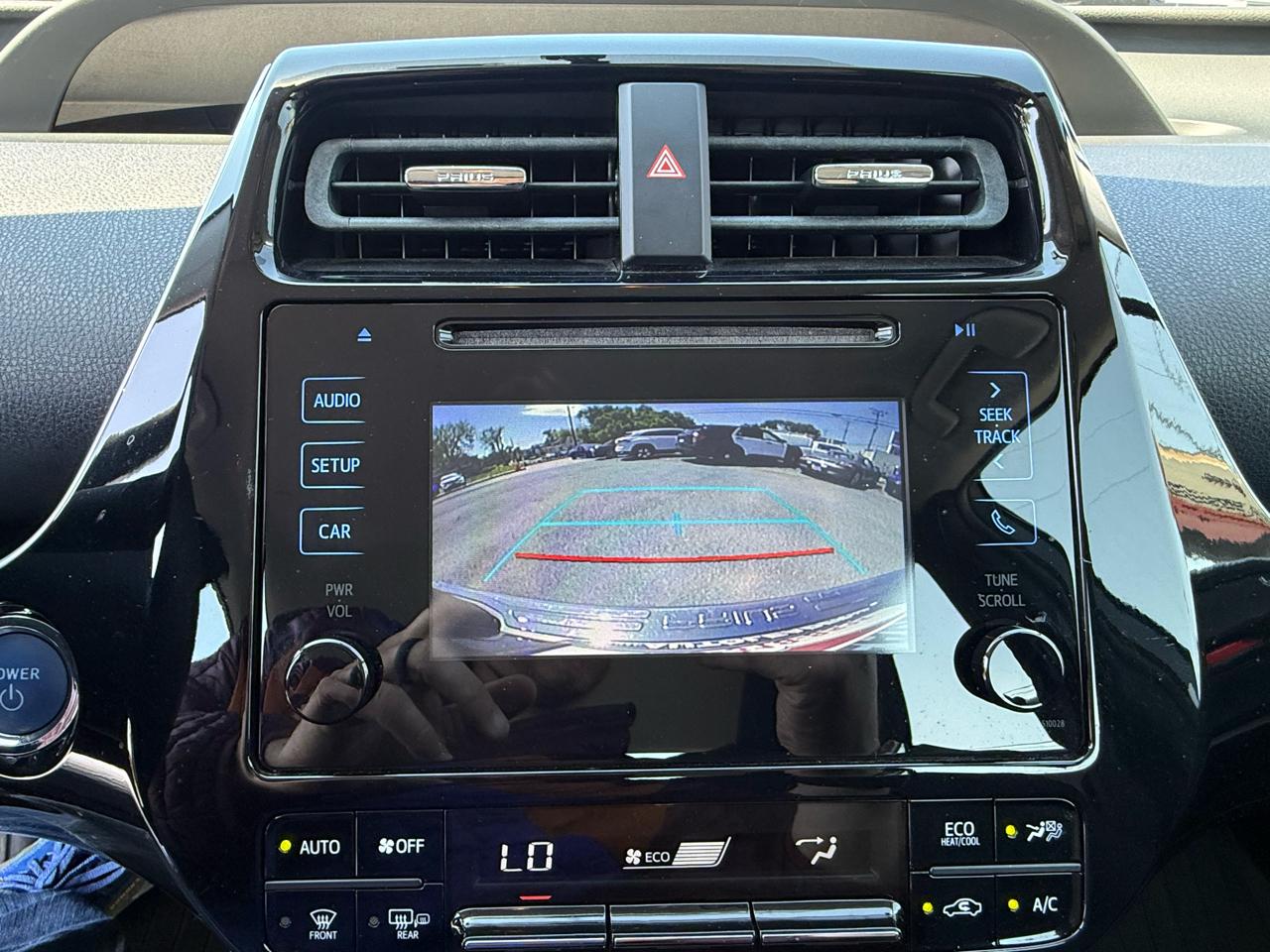 Toyota Prius 5dr HB Two (Natl) 2016
