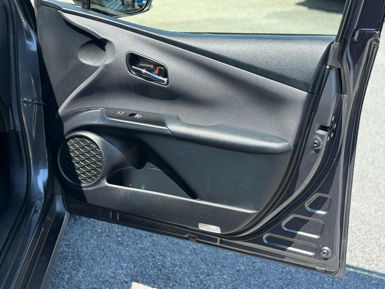 Toyota Prius 5dr HB Two (Natl) 2016