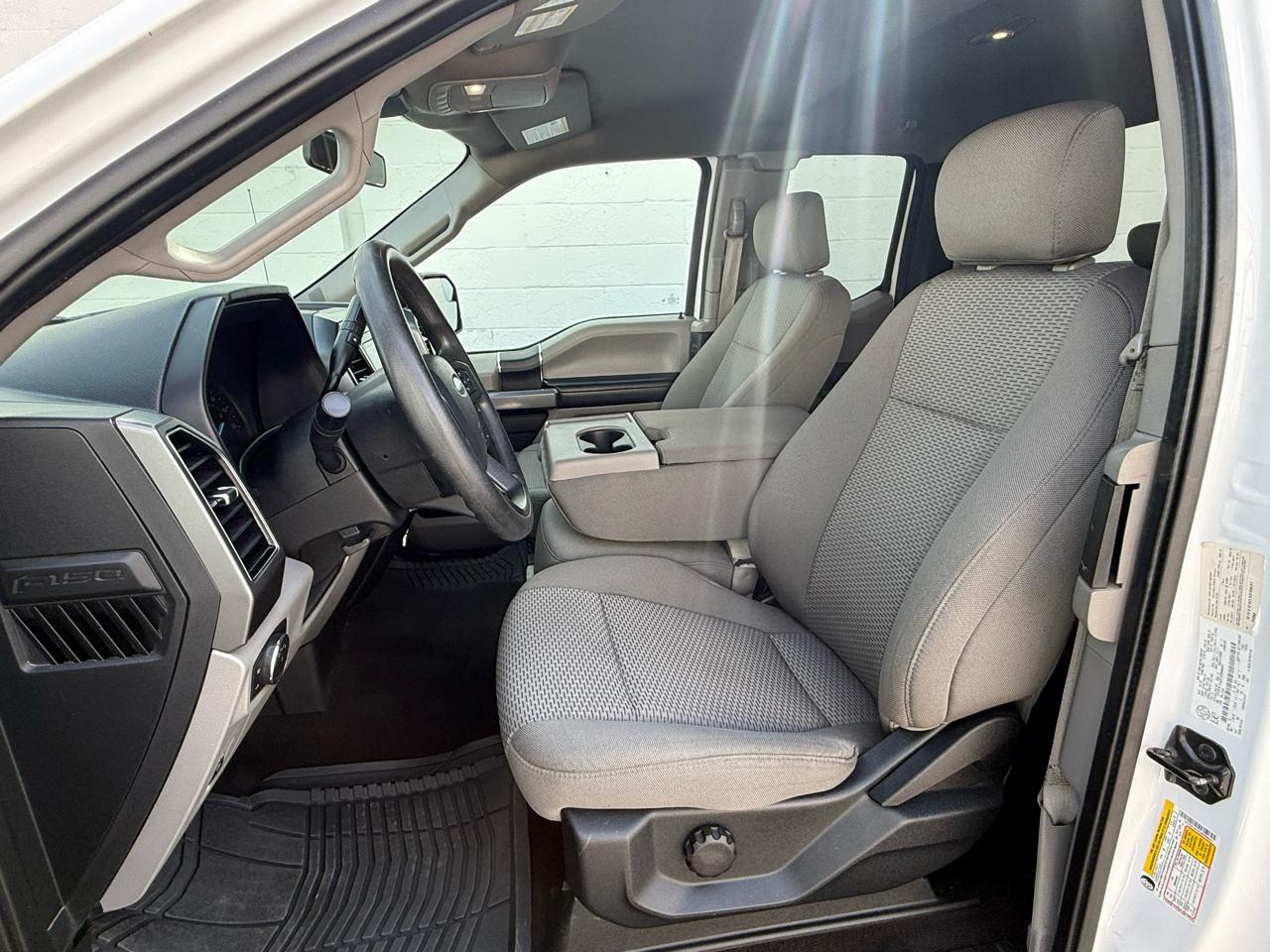 Ford F-150 XLT 4WD SuperCab 8' Box 2020