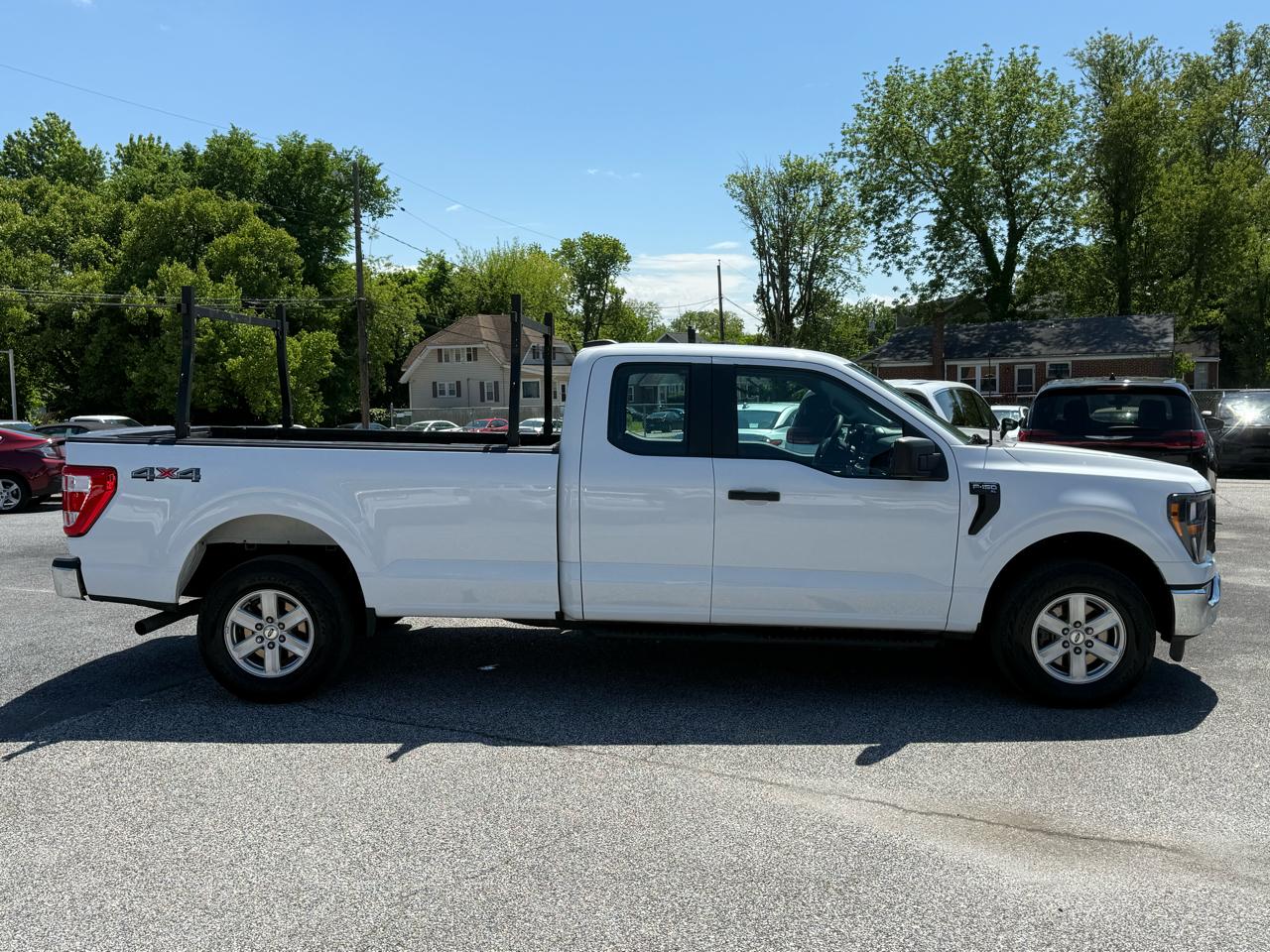 Ford F-150 XLT 4WD SuperCab 8' Box 2023