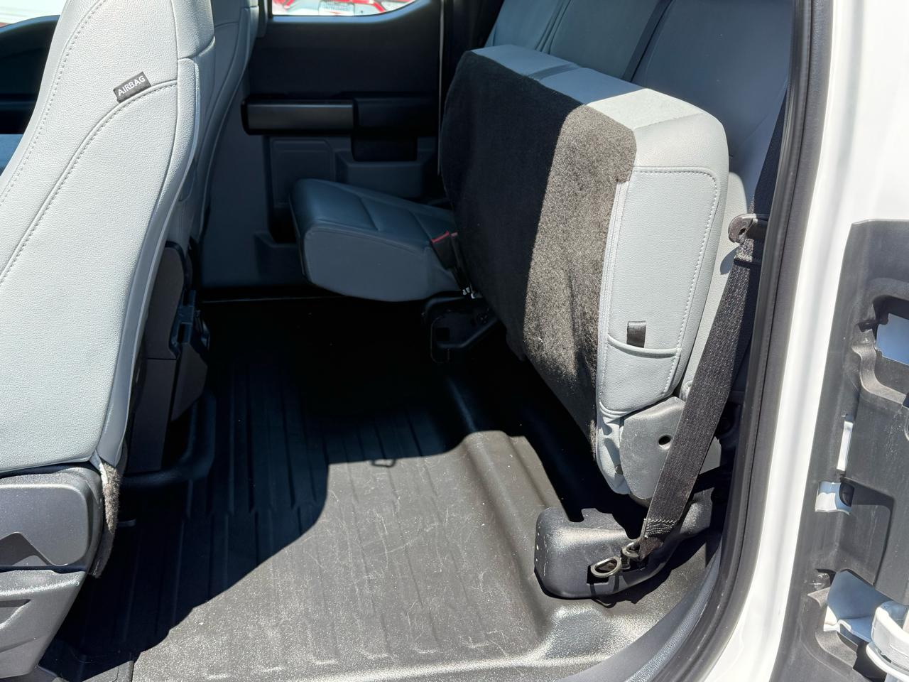 Ford F-150 XLT 4WD SuperCab 8' Box 2023