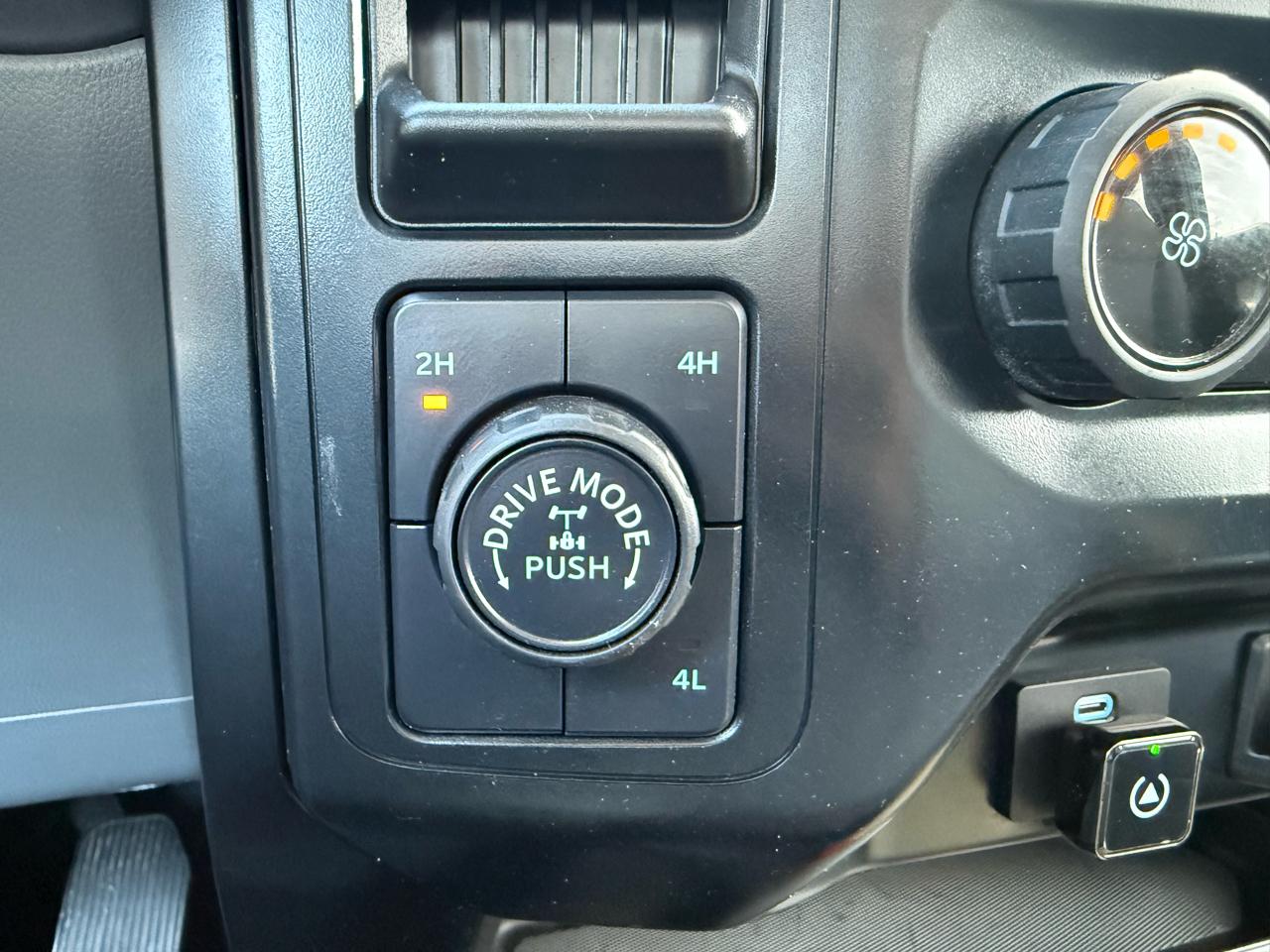 Ford F-150 XLT 4WD SuperCab 8' Box 2023