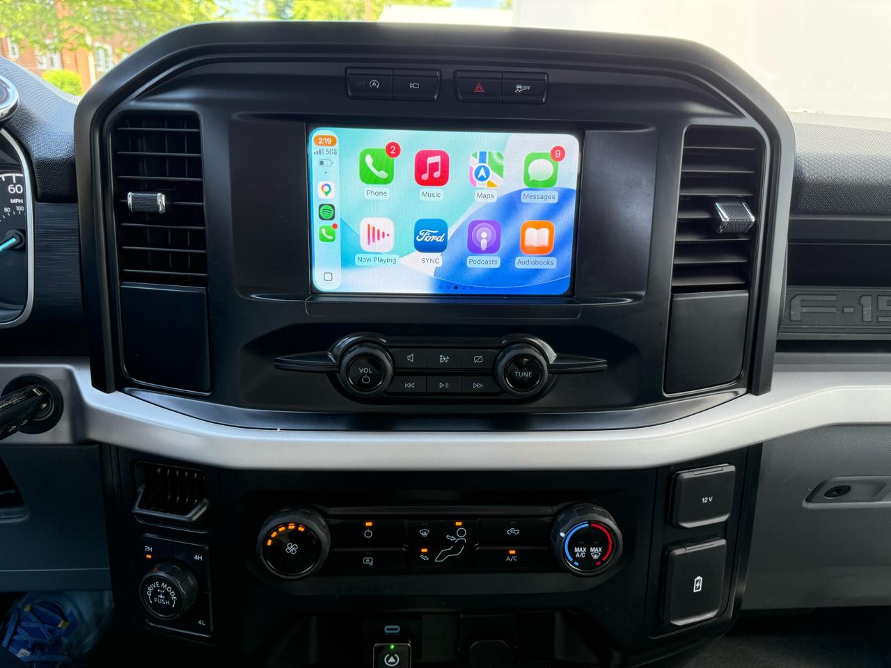 Ford F-150 XLT 4WD SuperCab 8' Box 2023