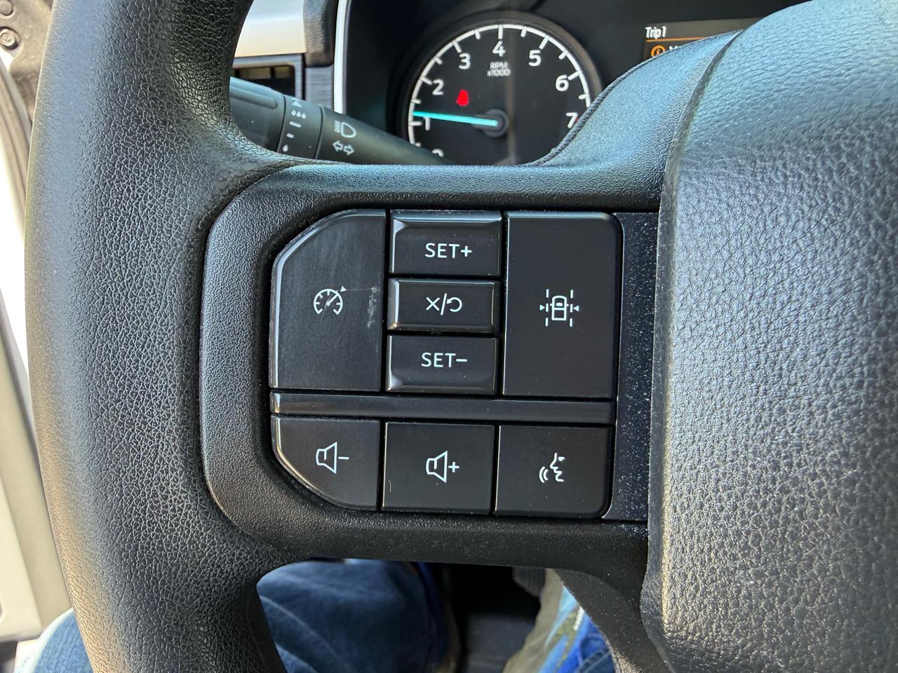 Ford F-150 XLT 4WD SuperCab 8' Box 2023