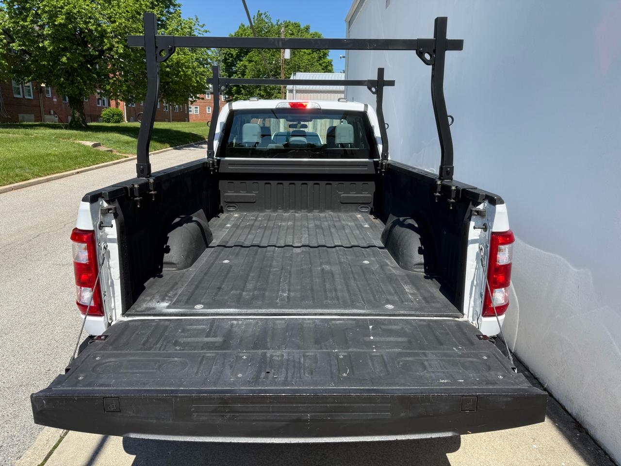 Ford F-150 XLT 4WD SuperCab 8' Box 2023