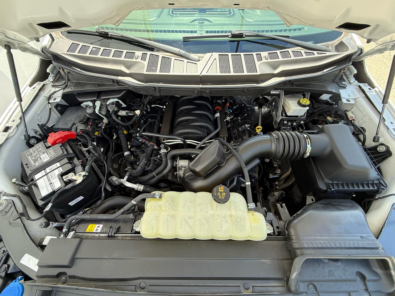 Ford F-150 XLT 4WD SuperCab 8' Box 2023