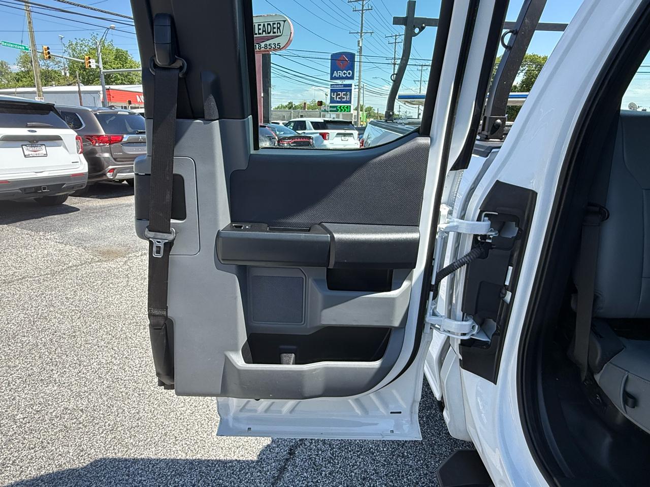 Ford F-150 XLT 4WD SuperCab 8' Box 2023