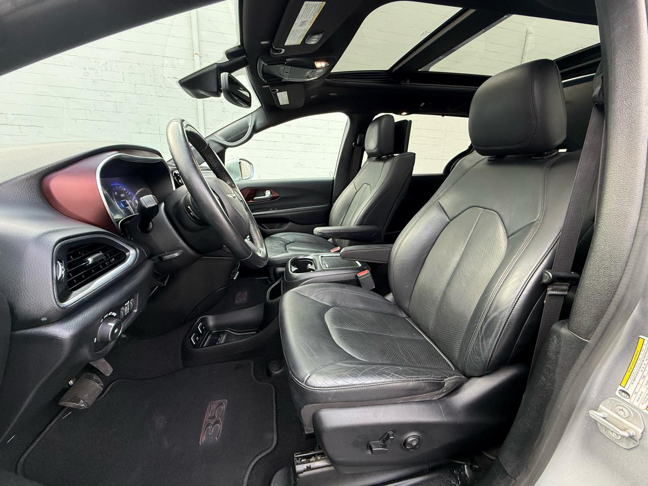 Chrysler Pacifica Touring L Plus 35th Anniversary FWD 2019