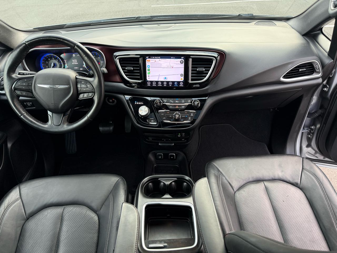 Chrysler Pacifica Touring L Plus 35th Anniversary FWD 2019