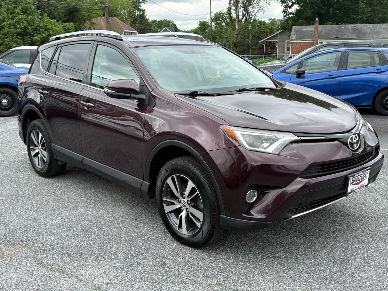 Toyota RAV4 AWD 4dr XLE (Natl) 2016