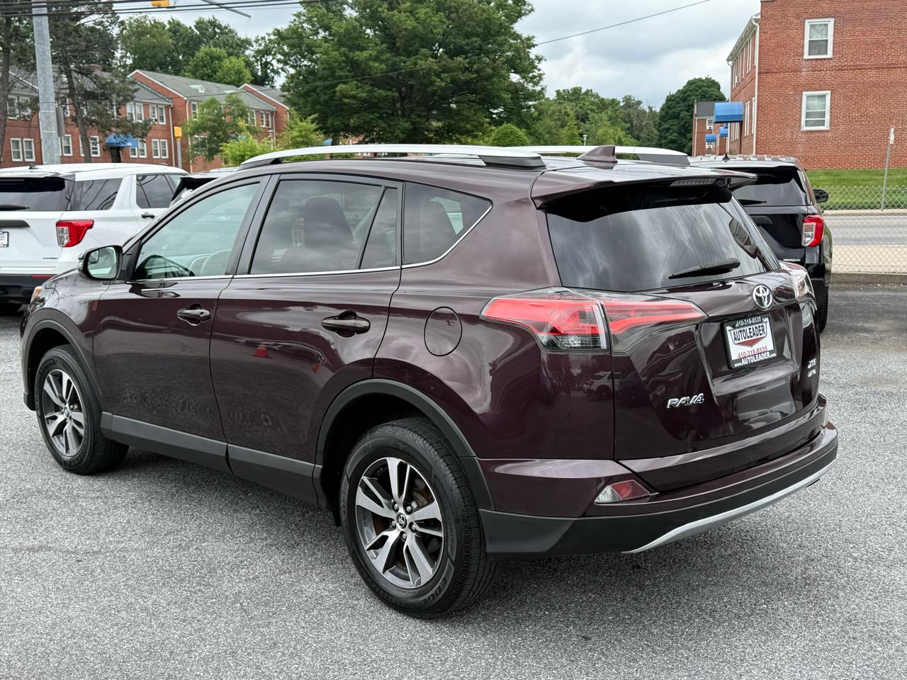 Toyota RAV4 AWD 4dr XLE (Natl) 2016