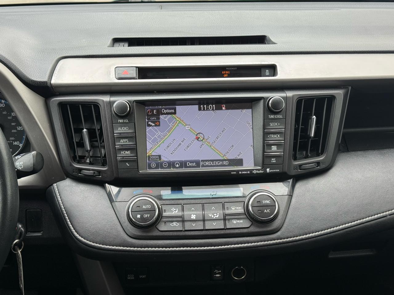 Toyota RAV4 AWD 4dr XLE (Natl) 2016