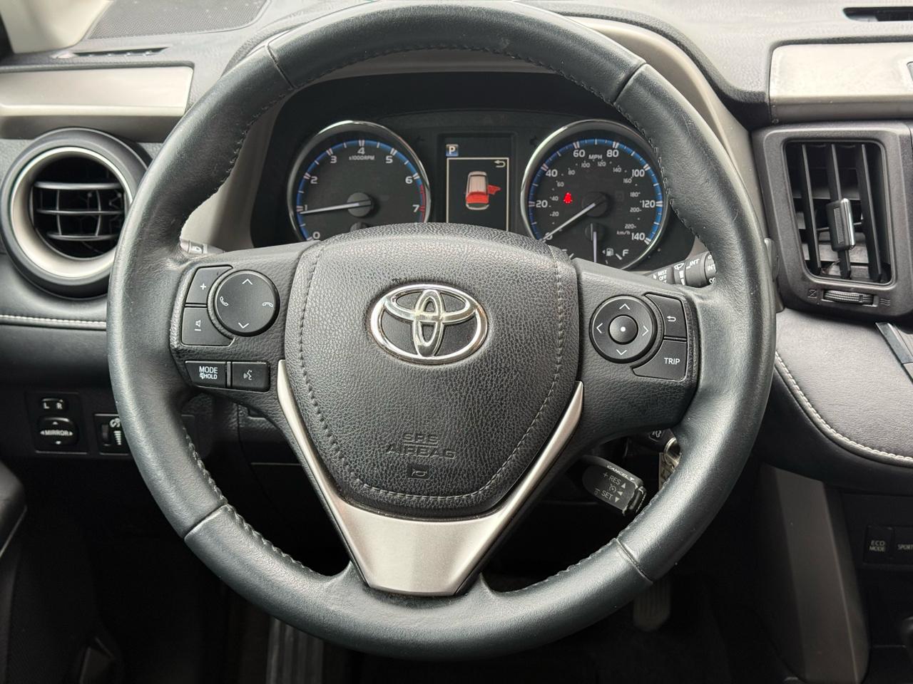 Toyota RAV4 AWD 4dr XLE (Natl) 2016