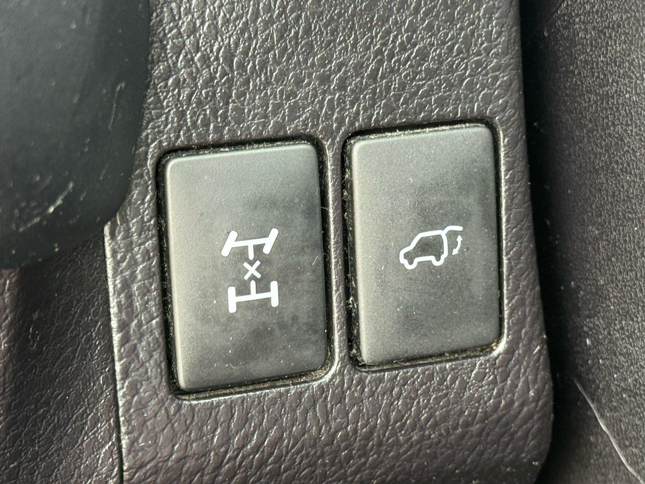 Toyota RAV4 AWD 4dr XLE (Natl) 2016