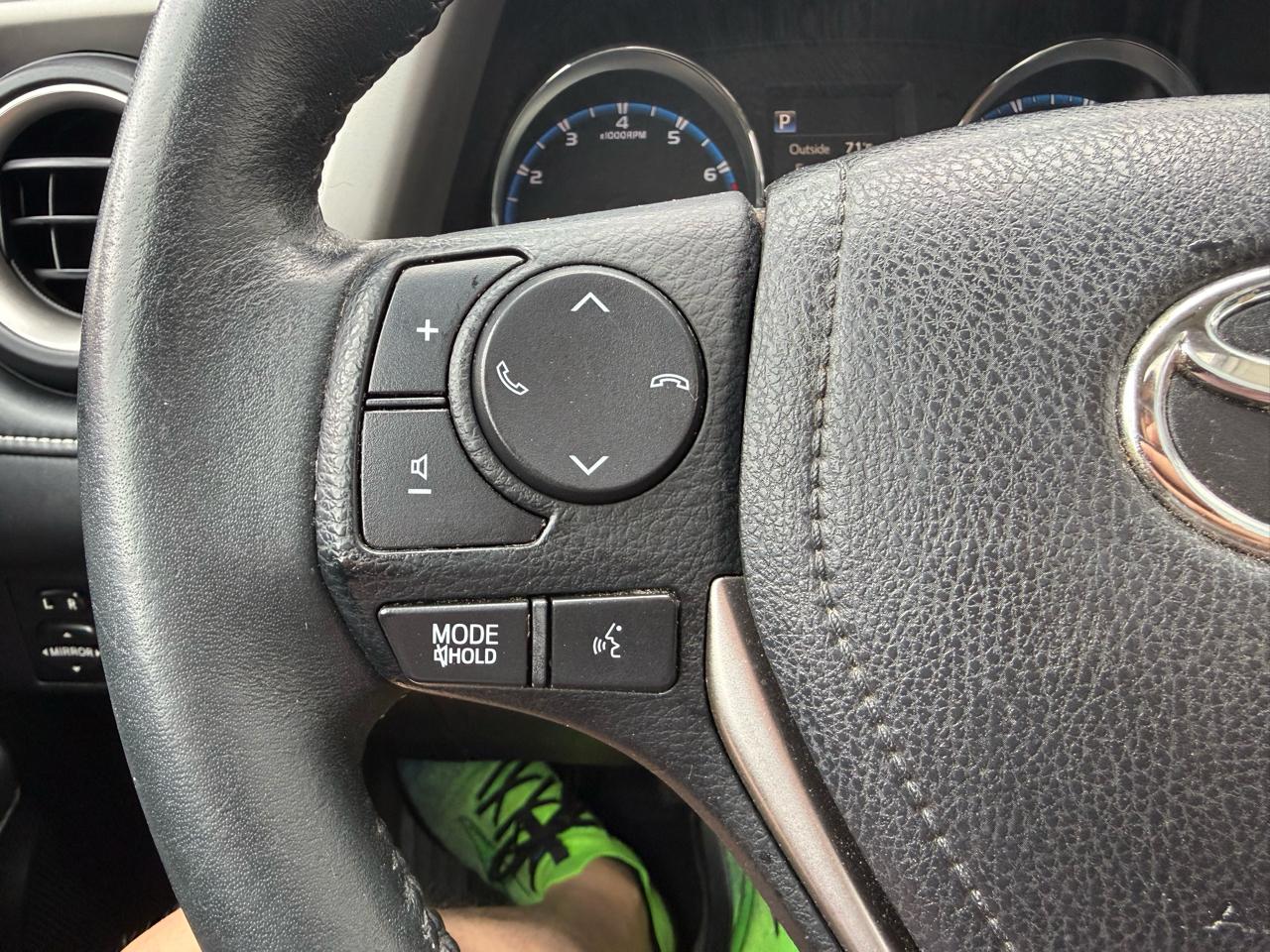 Toyota RAV4 AWD 4dr XLE (Natl) 2016