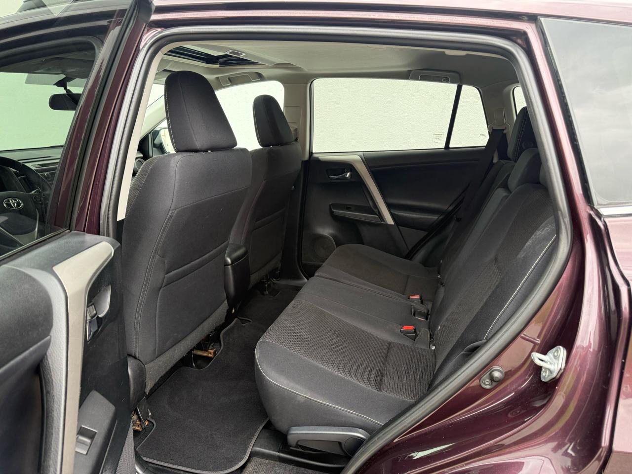 Toyota RAV4 AWD 4dr XLE (Natl) 2016