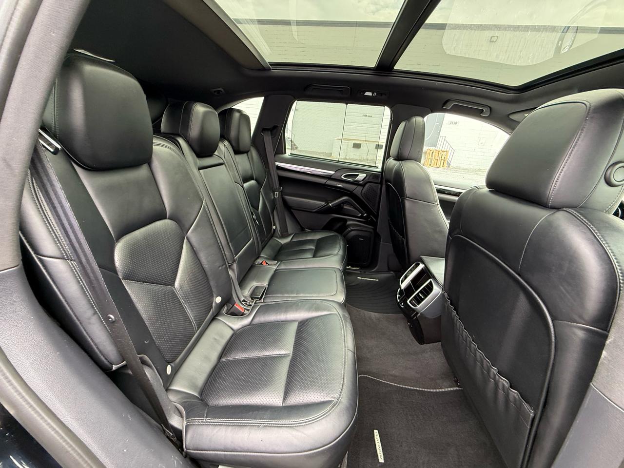 Porsche Cayenne AWD 4dr S E-Hybrid 2016